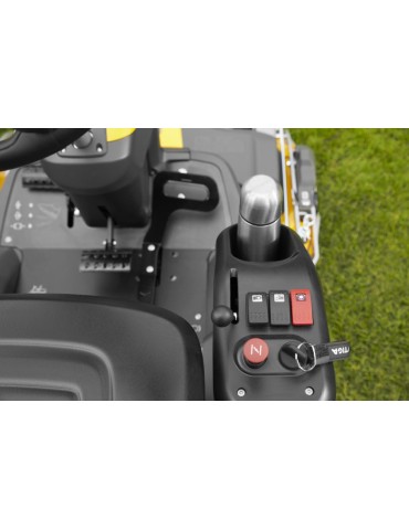 Coupe frontale Stiga Park 700WX 4 roues motrices - BEAUCAMP MOTOCULTURE 2