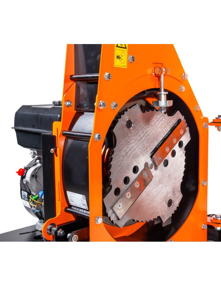 Broyeur thermique Oleo-Mac OMBR 13 - BEAUCAMP MOTOCULTURE